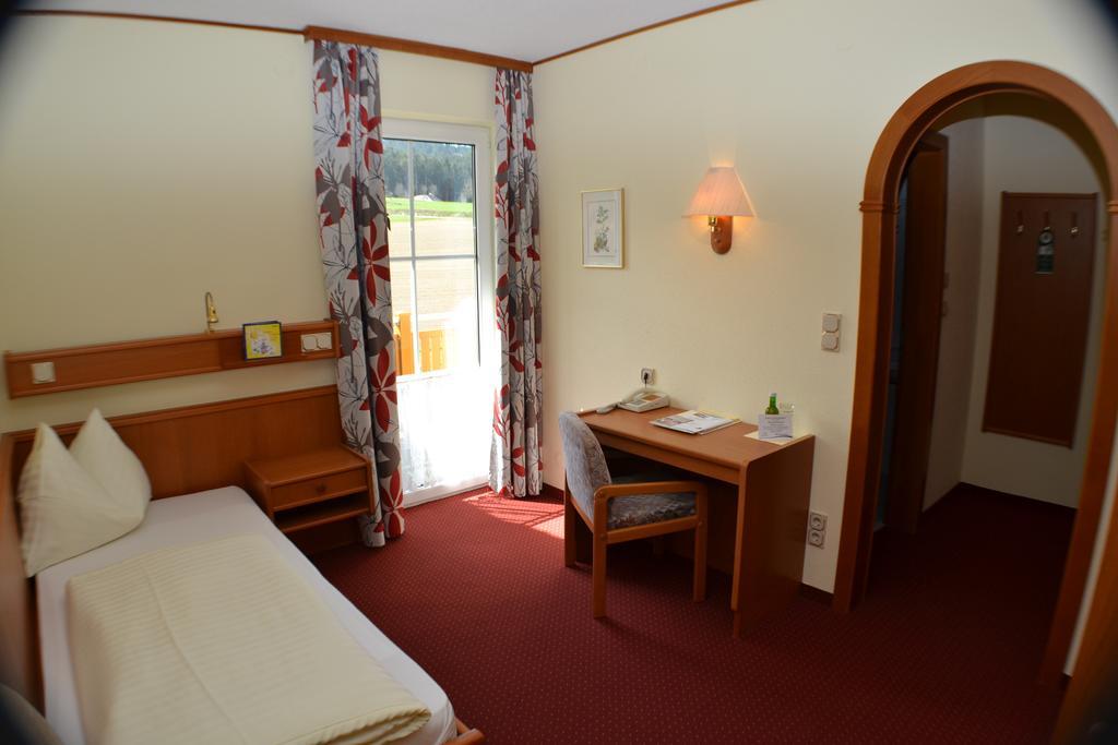 Gasthof-Pension Nordwald Harbach  Zimmer foto