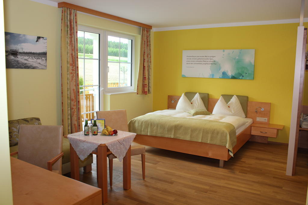 Gasthof-Pension Nordwald Harbach  Zimmer foto