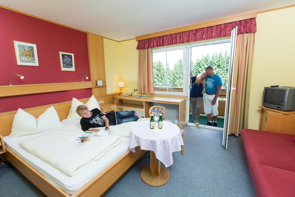 Gasthof-Pension Nordwald Harbach  Zimmer foto